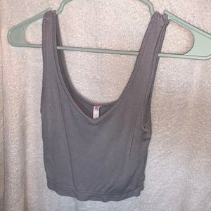 grey cropped tank top